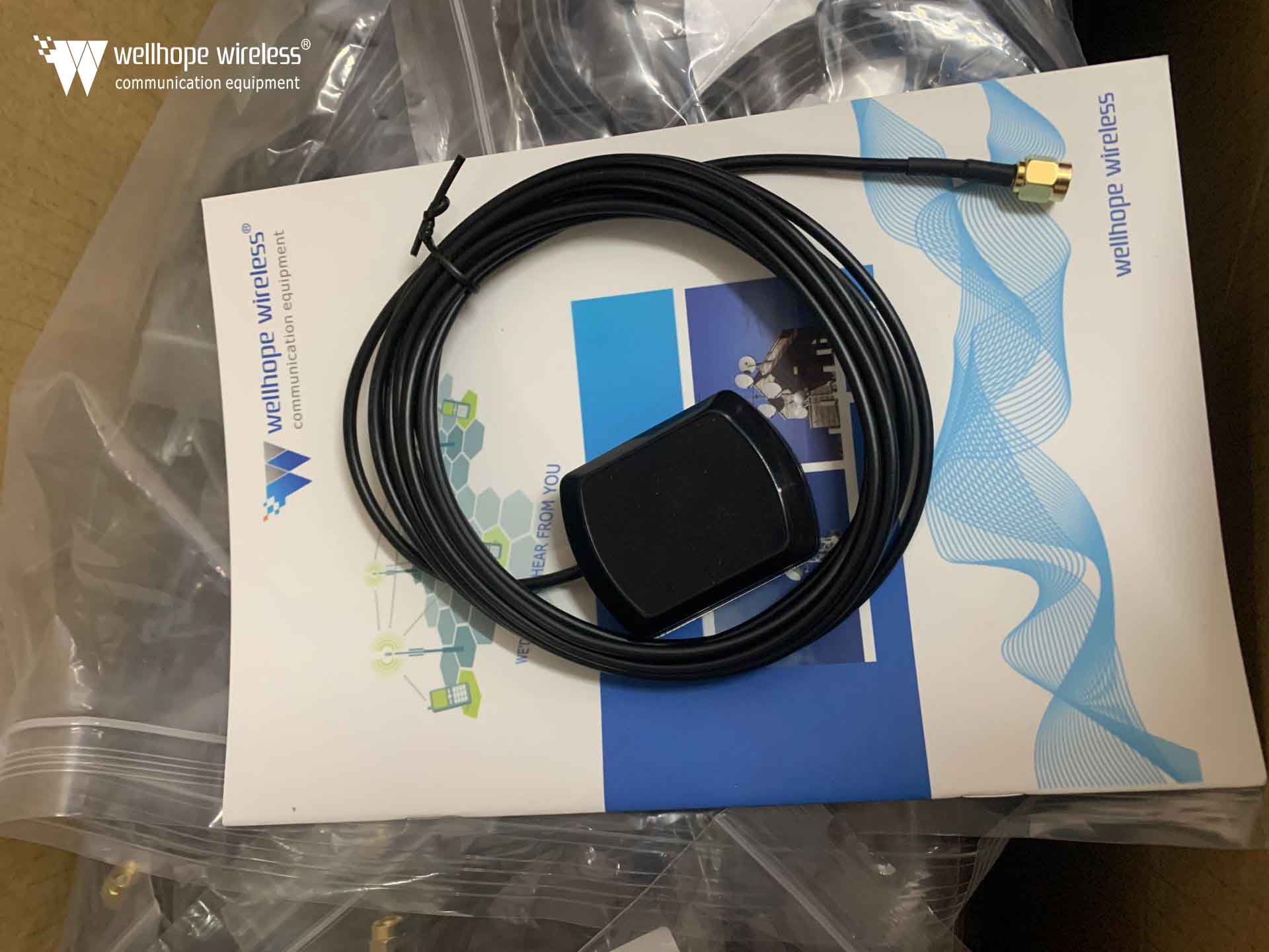 GPS magnet antenna