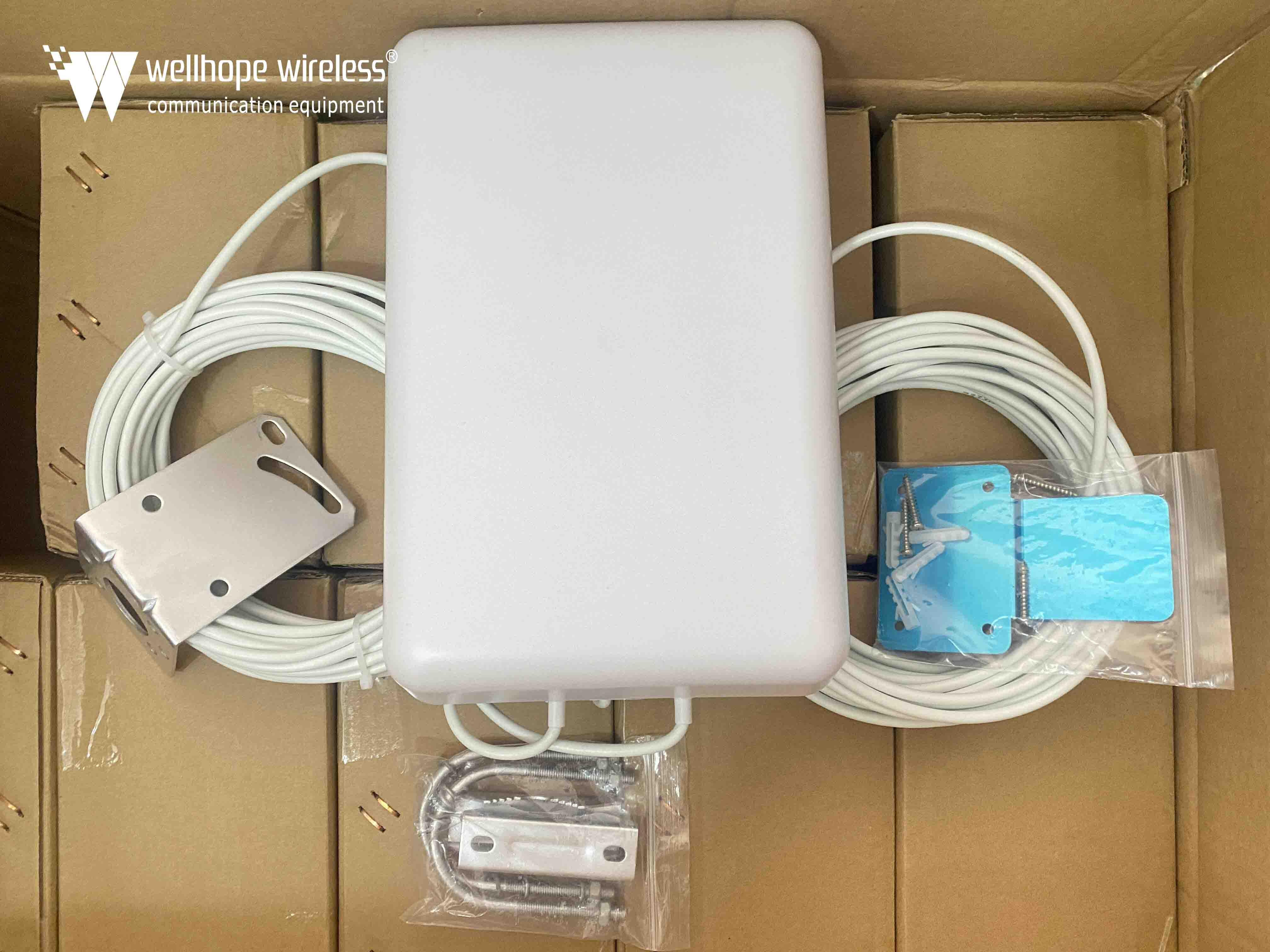  5G 4G indoor and outdoor patch antenna