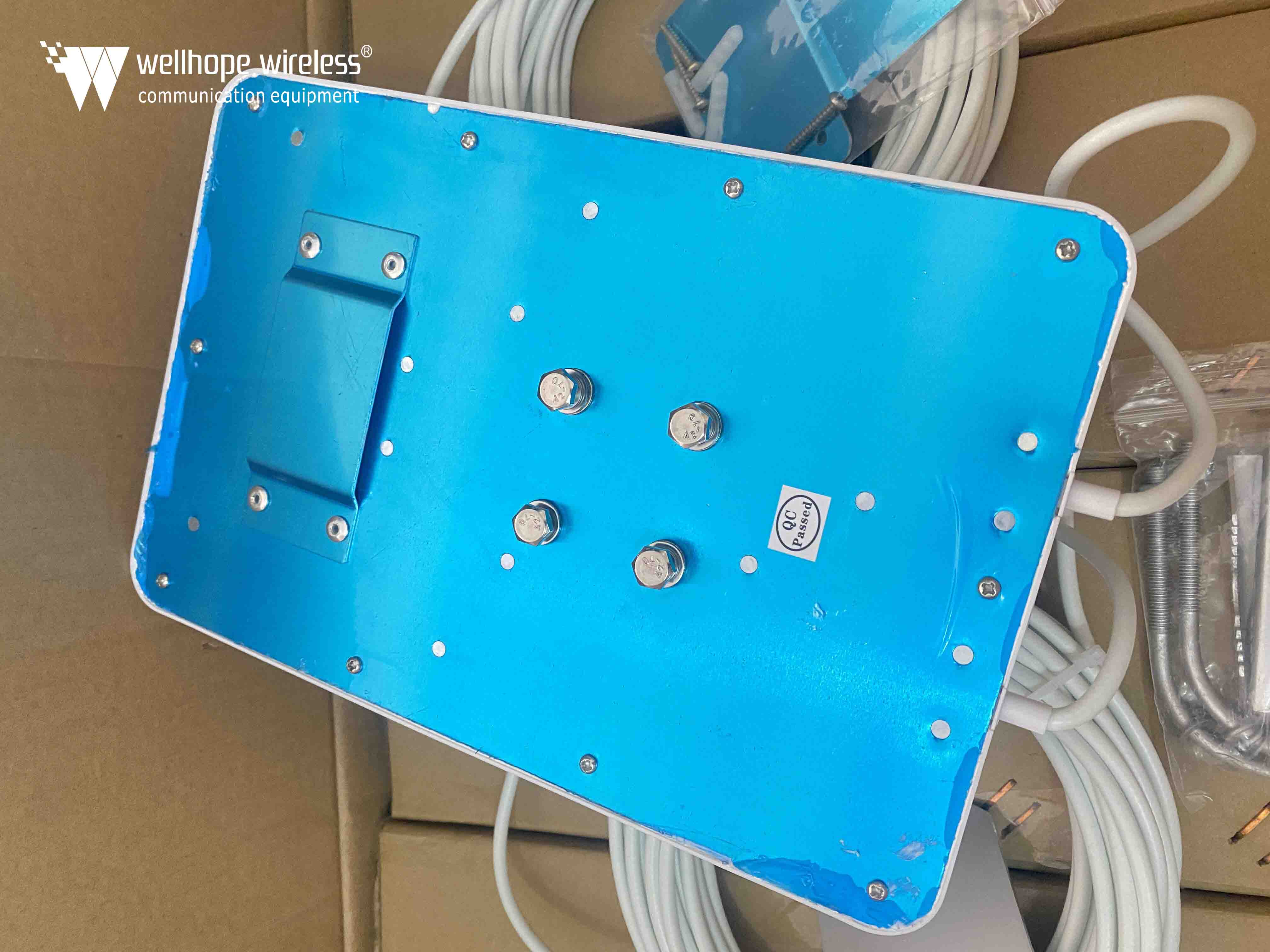  5G 4G indoor and outdoor patch antenna