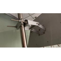 flat panel antenna bracekt