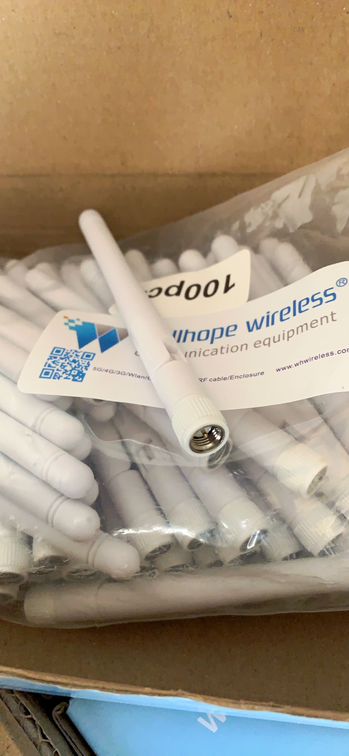 2020-8-26 1000pcs  wifi router  antenna WH-2.4GHz-2.5 