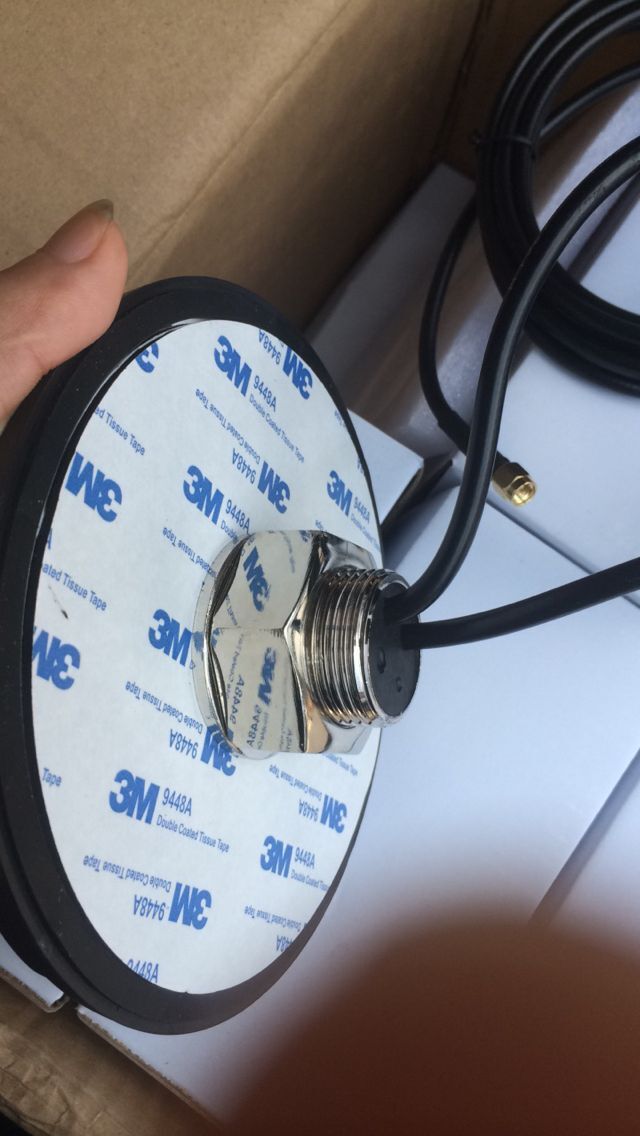2020-9-13 whwireless 4G LoRA mimo antenna WH-4G-D3X2 200pcs on ship